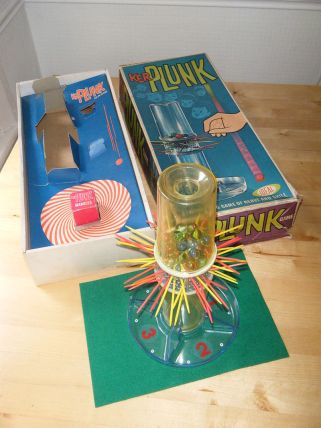 800px-KerPlunk_(British)